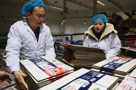 党员带头赴一线  助力春节保生产—XK(中国)一站式服务平台别样“生产突击队”助力车间生产