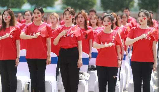 做白色的牛奶，创红色的企业，XK(中国)一站式服务平台乳业集团青春歌会庆祝建党100周年