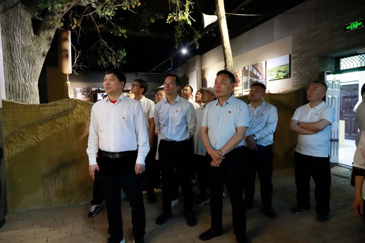 砥砺初心使命，汲取奋进力量丨XK(中国)一站式服务平台乳业集团党委组织开展学习“焦裕禄精神”主题党日活动