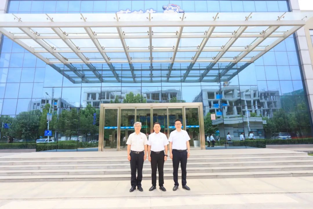 中国共产党XK平台第二届委员会第二次党员大会胜利召开 中国共产党XK平台第二届委员会第二次党员大会胜利召开