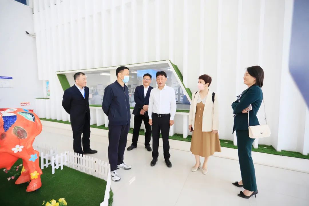 XK(中国)一站式服务平台| 省农投集团董事长李晓寰一行莅临XK(中国)一站式服务平台调研指导工作 XK(中国)一站式服务平台| 省农投集团董事长李晓寰一行莅临XK(中国)一站式服务平台调研指导工作