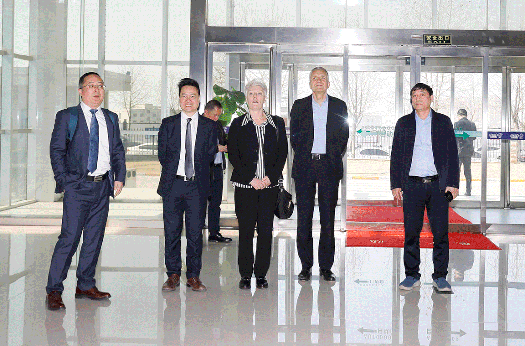 深化合作交流 互信共赢发展丨瑞典爱克林公司首席执行官 Ms.Marie Samuelsson 一行莅临XK(中国)一站式服务平台乳业集团参观座谈