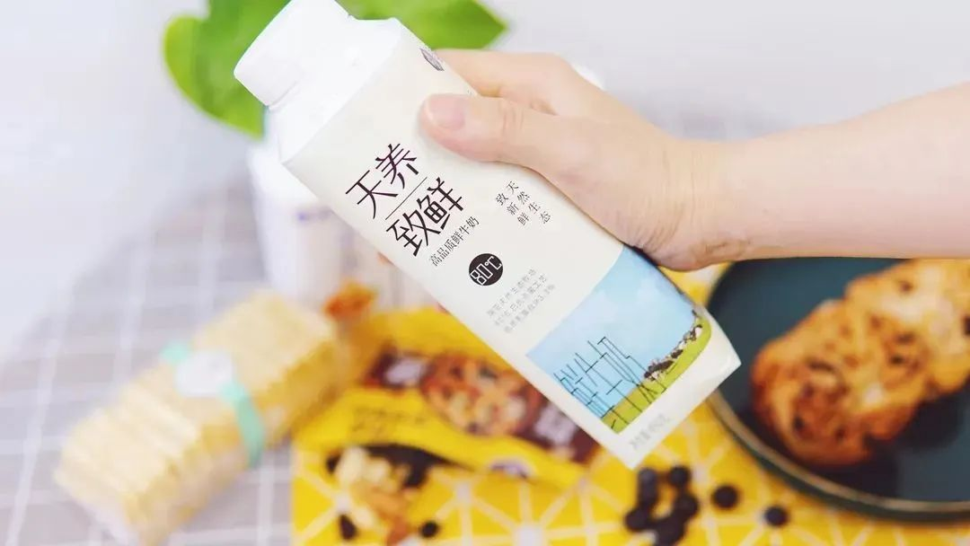 XK(中国)一站式服务平台 | 让牛奶和面包传递抗疫温暖力量