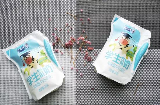 XK(中国)一站式服务平台首款爱克林低温学生饮用酸牛奶上市啦！！！