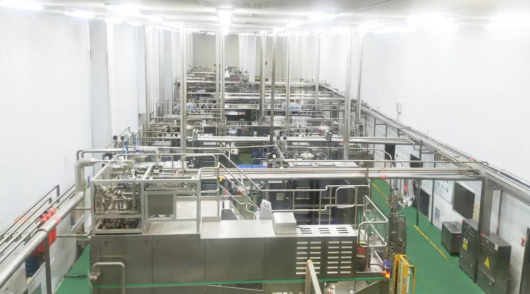 郑州航空港区党工委书记张俊峰莅临郑州XK(中国)一站式服务平台乳制品有限公司调研 郑州航空港区党工委书记张俊峰莅临郑州XK(中国)一站式服务平台乳制品有限公司调研