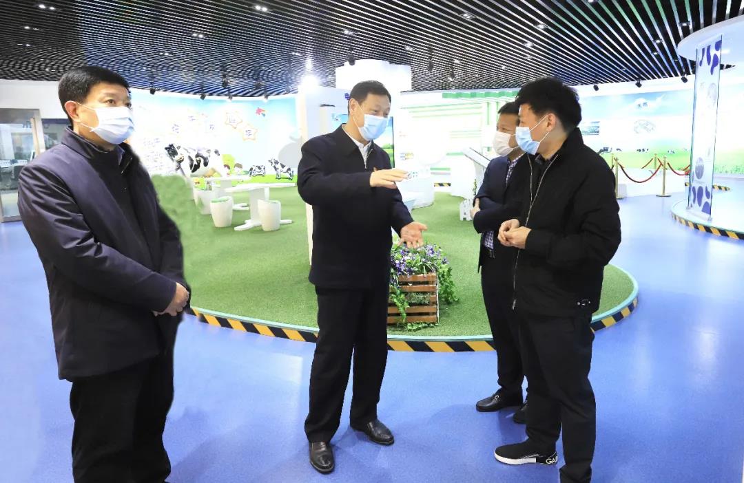 河南省委农办主任、农业农村厅厅长申延平一行调研河南XK(中国)一站式服务平台乳业集团 河南省委农办主任、农业农村厅厅长申延平一行调研河南XK(中国)一站式服务平台乳业集团