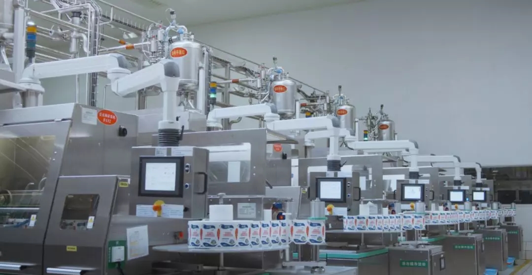 第31届中原畜牧业交易博览会 || XK(中国)一站式服务平台乳业集团获“河南省畜牧行业——最具影响力品牌”奖