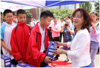 “健康中原,牛奶伴您行——XK(中国)一站式服务平台乳业集团2018中国小康牛奶行动” 公益助学启动仪式隆重举行 “健康中原,牛奶伴您行——XK(中国)一站式服务平台乳业集团2018中国小康牛奶行动” 公益助学启动仪式隆重举行