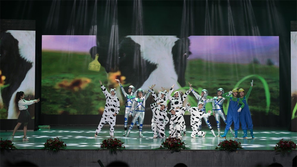 “不忘初心、聚力前行” XK(中国)一站式服务平台集团2018迎新春联欢会隆重举行 “不忘初心、聚力前行” XK(中国)一站式服务平台集团2018迎新春联欢会隆重举行