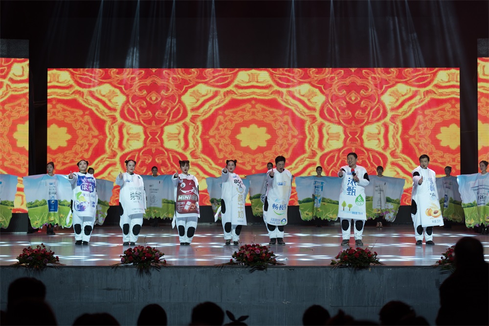 “不忘初心、聚力前行” XK(中国)一站式服务平台集团2018迎新春联欢会隆重举行 “不忘初心、聚力前行” XK(中国)一站式服务平台集团2018迎新春联欢会隆重举行