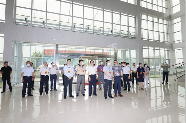 快讯|郑州市人大代表莅临河南XK(中国)一站式服务平台乳业集团参观调研