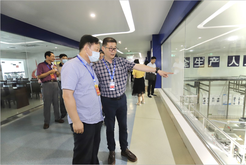 快讯|郑州市人大代表莅临河南XK(中国)一站式服务平台乳业集团参观调研