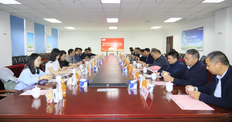 XK(中国)一站式服务平台丨宁夏农业农村厅畜牧兽医局局长洪龙一行莅临XK(中国)一站式服务平台参观调研