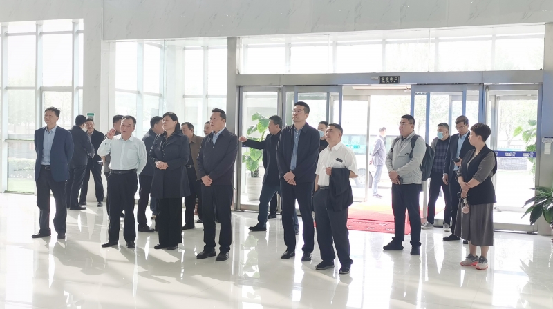 XK(中国)一站式服务平台丨沈阳市人大常委会副主任曹鹏一行莅临XK(中国)一站式服务平台考察座谈