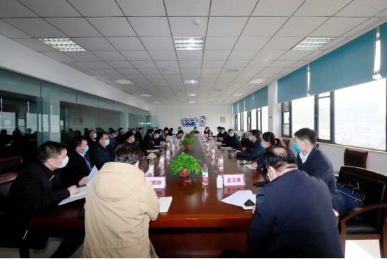 省委统战部副部长张红林一行莅临XK(中国)一站式服务平台乳业集团 调研复工复产暨二七区民营经济发展工作座谈会