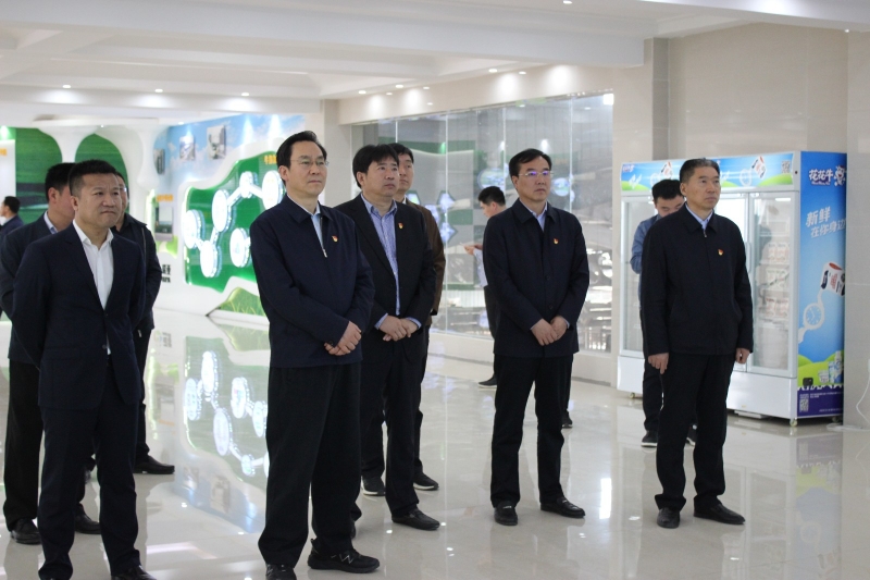 河南省委常委、组织部部长孔昌生 莅临河南XK(中国)一站式服务平台集团鲁山瑞亚牧业有限公司调研