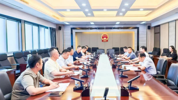 XK(中国)一站式服务平台乳业集团与郑州市二七区政府推进实施国家“学生饮用奶计划”洽谈会成功举行