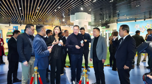 河南省委外事办副主任李冰陪同哈萨克斯坦共和国阿拉木图州州长一行到访XK平台