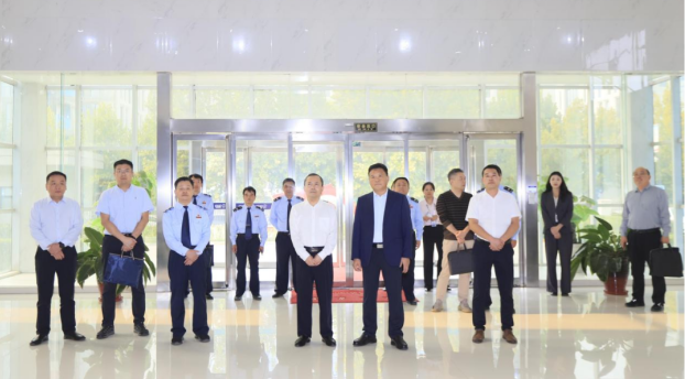 郑州市税务局党委书记曹学胜一行莅临河南XK(中国)一站式服务平台乳业集团参观调研